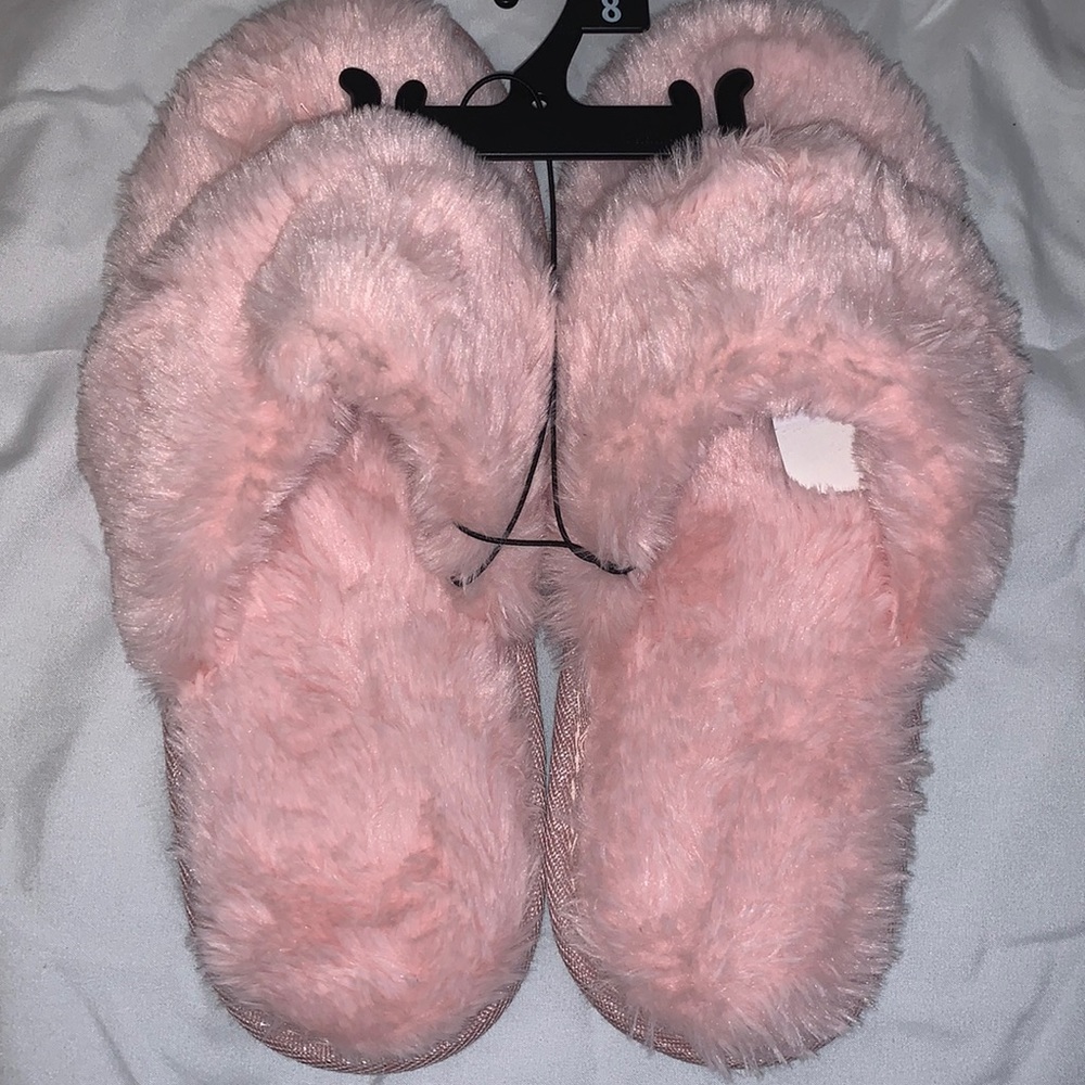 Pink Fuzzy Slippers, Size: 7/8. Brand New.